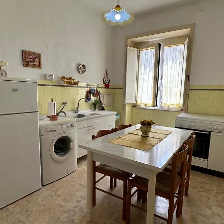 بيت للعطل Da Lella E Tore