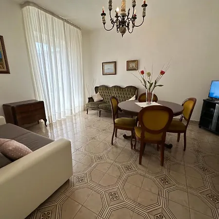 Da Lella E Tore غالّيبولي