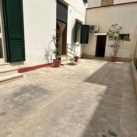 Da Lella E Tore *